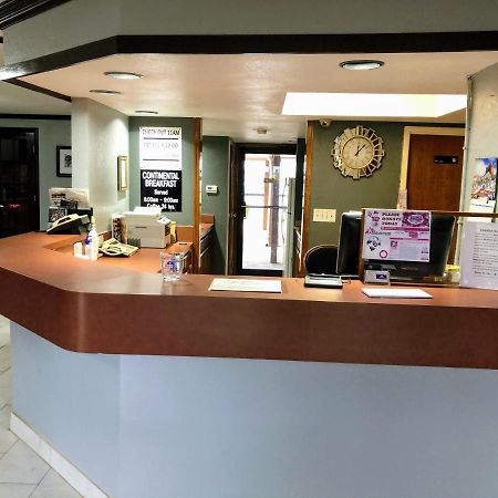 Americas Best Value Inn Юкон Екстериор снимка