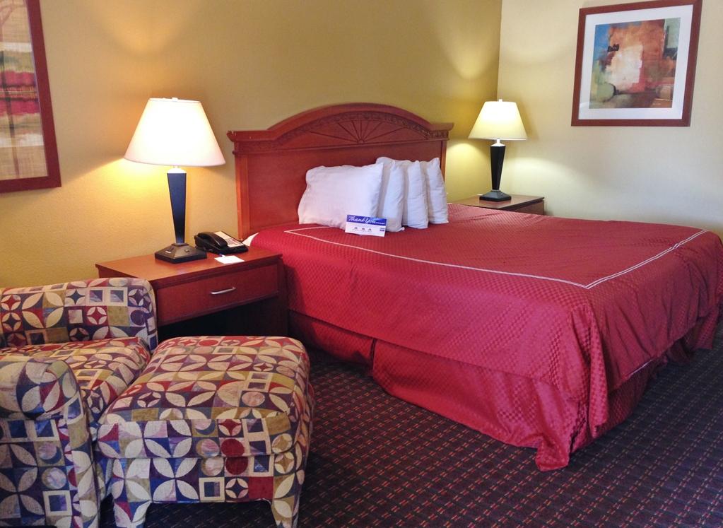Americas Best Value Inn Юкон Стая снимка